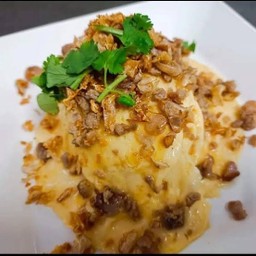 ข้าวไข่ข้นหมูสับกระเทียม
