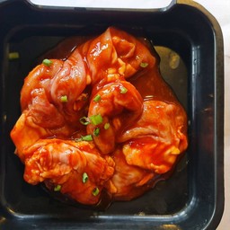 ไส้อ่อนหมู หมักซอสเกาหลี