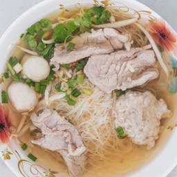 ก๋วยเตี๋ยวน้ำใส