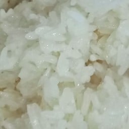 ร้านอาหารในบ้าน อีสานแซ่บนัว