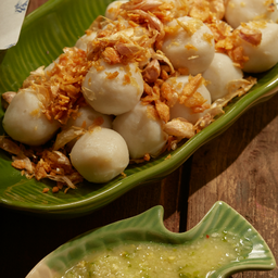 ลูกชิ้นปลาลวกจิ้ม