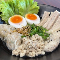 เฝอทรงเครื่อง