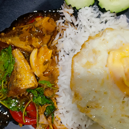 กระเพราปลากระป๋อง