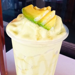 อโวคาโดนมสดปั่น