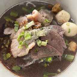 ก๋วยเตี๋ยวน้ำตก  ตับล้วน