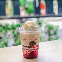 Strawberry fresh milk