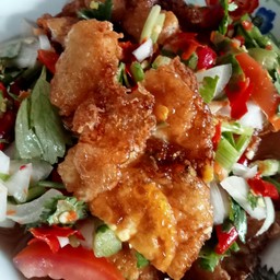 ยำไข่ดาว(กับข้าว)