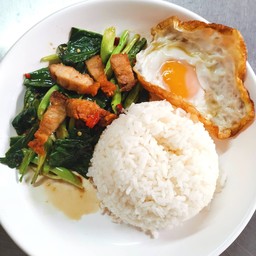(ลด15%)ผัดคะน้า