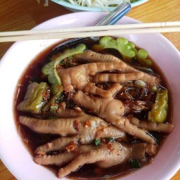 ก๋วยเตี๋ยวไก่มะระBM