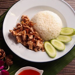 หมูทอดกระเทียม