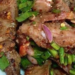 น้ำตกหมู