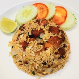 ข้าวผัดหมูแดดเดียว