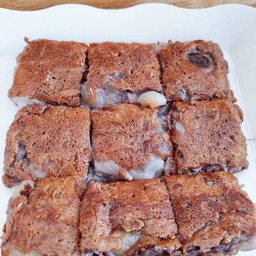 ขนมบ้าบิ่นลำไยมะพร้าวอ่อน