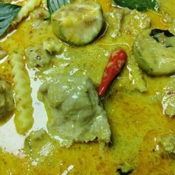 บ้านแกงเขียวหวานคุณต้อย (Green curry House) โลตัสกิ่งแก้ว (มาร์เก็ต Village สุวรรณภูมิ)