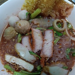 Aunt Ning's Red Pork Noodles 200 Years Je Ning Noodle Shop
