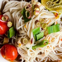 ตำขนมจีน