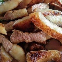 เนื้อย่างติดมัน