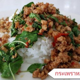 ข้าวราดผัดกระเพราหมูสับ