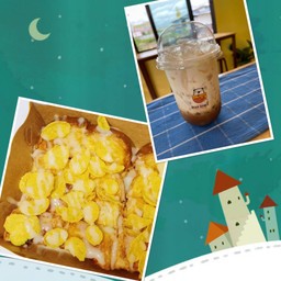 นมหมีกาแฟ + ปังปิ้งเนย นม คอนเฟกต์