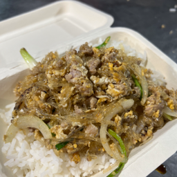 ข้าวหมูผัดไข่