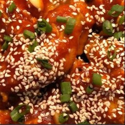 ข้าวไก่กรอบราดซอสพริกเกาหลี