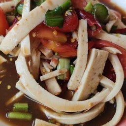 ตำเหลาเส้นยอ