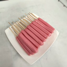 สามแซ่บลูกชิ้นทอดและเครื่องดื่ม