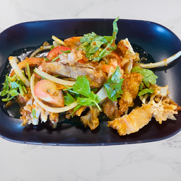 ยำไก่ทอด