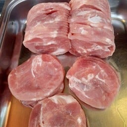 ร้านหมูกระทะหน้าวัด