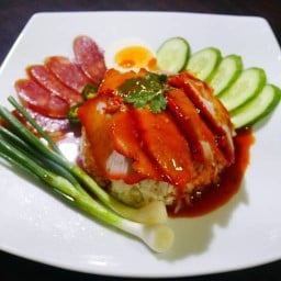 อิ่มออมลิตเติ้ลดั๊ก  (ข้าวหน้าเป็ด ข้าวหมูแดง บะหมี่หมูแดง หมูกรอบ) ดอนเมือง