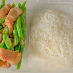 ข้าวหมูทอดถุงเงินอาหารตามสั่ง