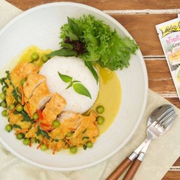 ข้าวไก่กรอบราดแกงเขียวหวาน