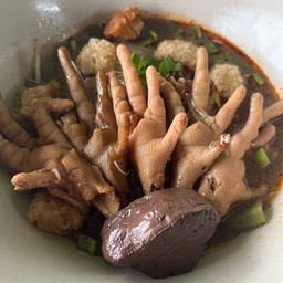 เกาเหลาตีนไก่