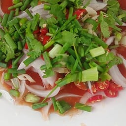 ข้าวยำปลากระป๋อง