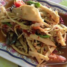 ตำหน่อไม้ปูปลาร้า