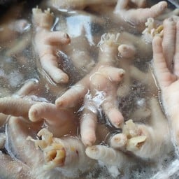 เพิ่มตีนนไก่ต้ม