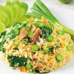 ข้าวผัดปลาเค็ม