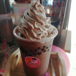 ตี๋น้อยคาเฟ่  ตี๋น้อยคาเฟ่พนม