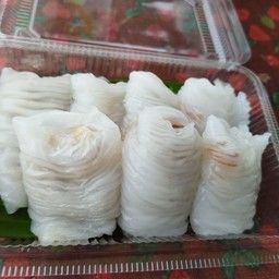 ข้าวเกรียบปากหม้อ จรเข้สามพัน