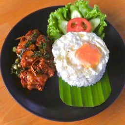 หมูป่าผัดเผ็ดราดข้าว