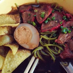 ก๋วยจั๊บเนื้อแดง
