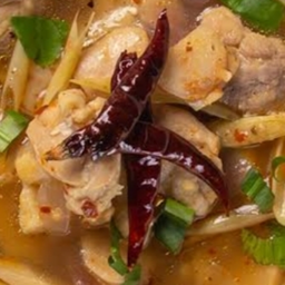 ต้มแซ่ปน่องไก่