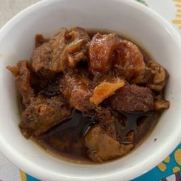 เนื้อตุ๋นลวกจิ้ม กับ น้ำจิ้มซีฟู้ด