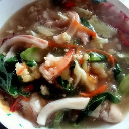 เส้นใหญ่ราดหน้าทะเล