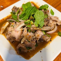 น้ำตกเนื้อ