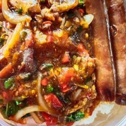 ข้าวกระเพราะปลากระป๋อง+ไก่เชียง1ชิ้น