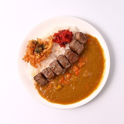 ข้าวแกงกะหรี่เนื้อวากิวเต๋า