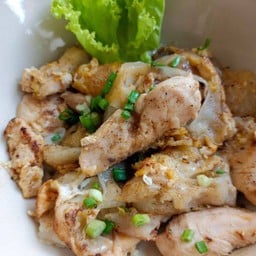 ก๋วยเตี๋ยวคั่วไก่