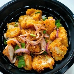 ข้าวยำไก่แซ่บรสเด็ด