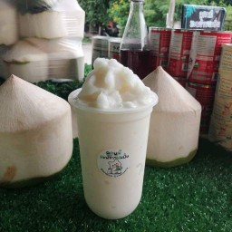 มะพร้าวนมสดปั่น(ชาเย็น ชาเขียว ชามะนาว โก้โก้ นมเย็น  นมหมีปั่น ชานมไข่มุข) มะพร้าวนมสดปั่น(ชาเย็น ชาเขียว ชามะนาว โก้โก้ นมเย็น  นมหมีปั่น ชานมไข่มุข)